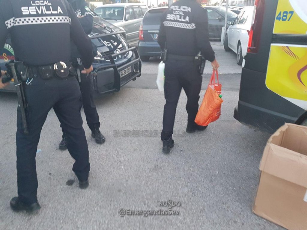 La polizia a Fair Seville1