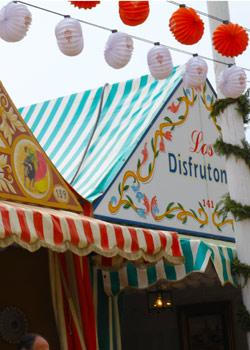 Montaje de casetas en la Feria de Sevilla